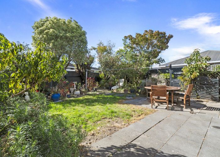  at 14 Westmere Place, Takaro, Palmerston North