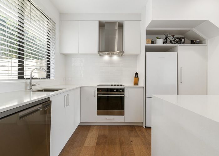 at 6/4 Glen Atkinson Street, St Heliers, Auckland