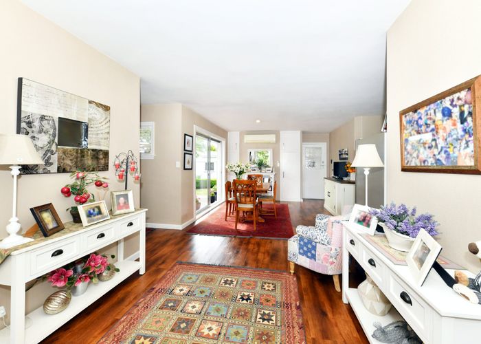  at 19 Middlepark Road, Sockburn, Christchurch