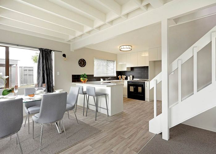  at 1/24 Archibald Road, Kelston, Auckland