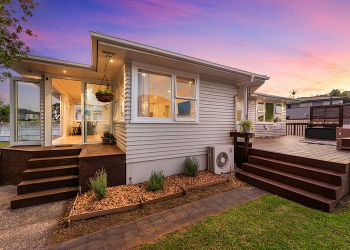  at 2 Tyne Road, Forrest Hill, North Shore City, Auckland