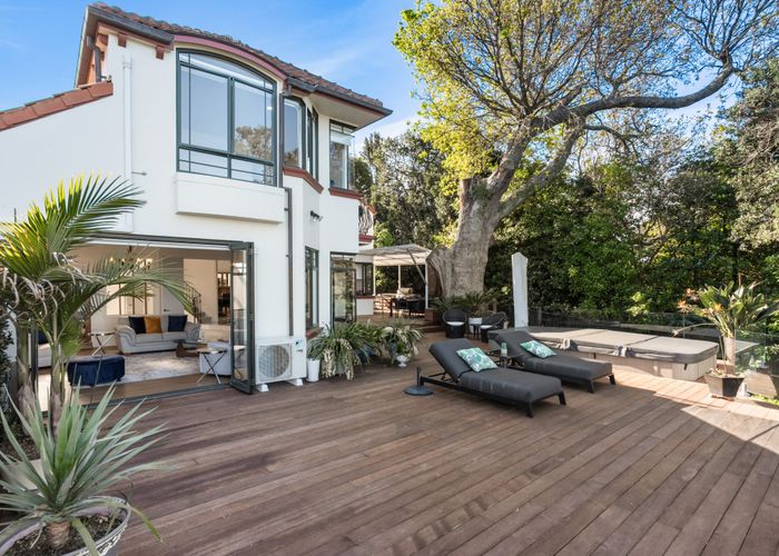  at 3/76 Shakespeare Road, Milford, North Shore City, Auckland