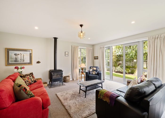 at 2 Mallard Place, Woolston, Christchurch City, Canterbury