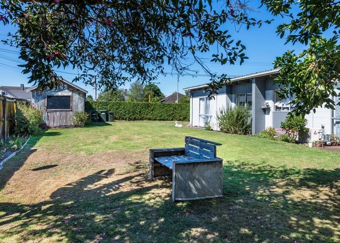  at 1/33 Riversdale Road, Avondale, Auckland