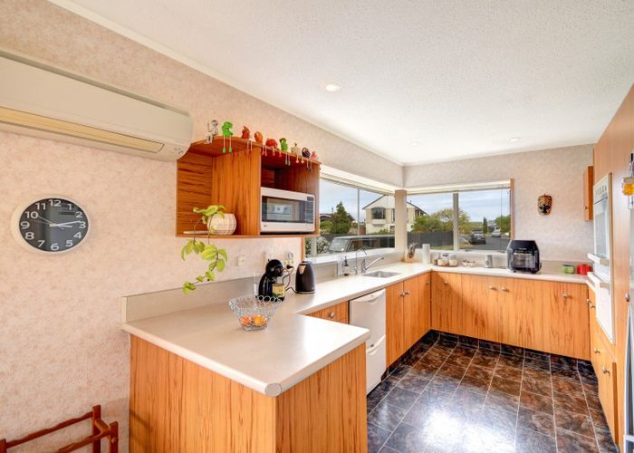  at 19 Walton Park Avenue, Fairfield, Dunedin