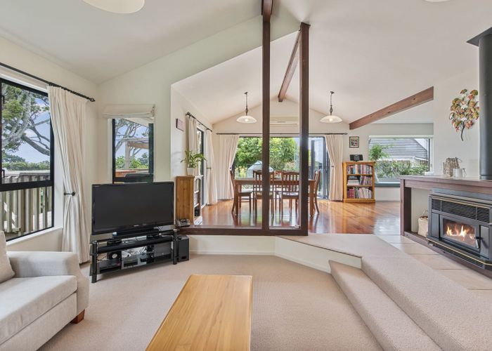  at 7 Shotover Grove, Waikanae