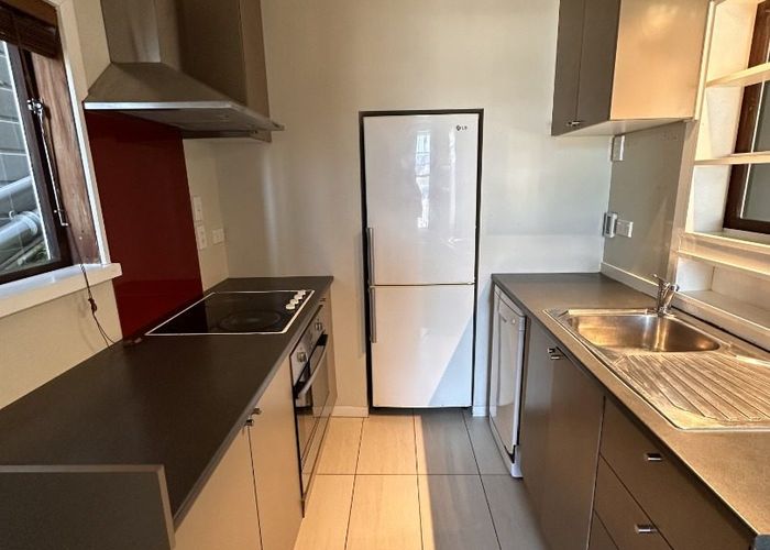 at 2/66 Hawker Street, Mount Victoria, Wellington, Wellington