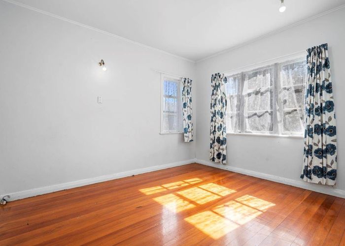  at 1 Reid Road, New Lynn, Waitakere City, Auckland