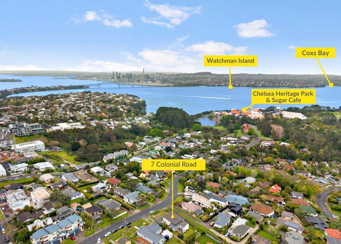  at 7 Colonial Road, Chatswood, North Shore City, Auckland