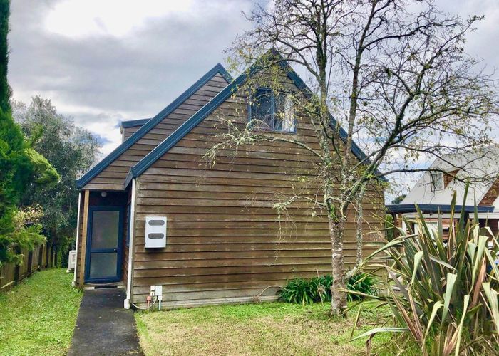  at 24 Caspian Close, New Lynn, Waitakere City, Auckland