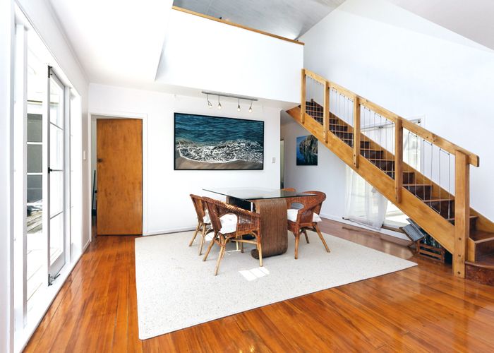  at 17 Rayner Road, Piha, Waitakere City, Auckland