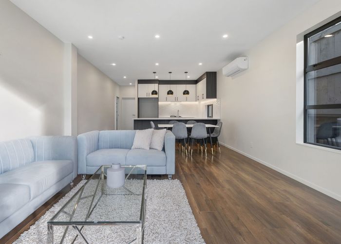  at 10 Egret Court, Unsworth Heights, North Shore City, Auckland