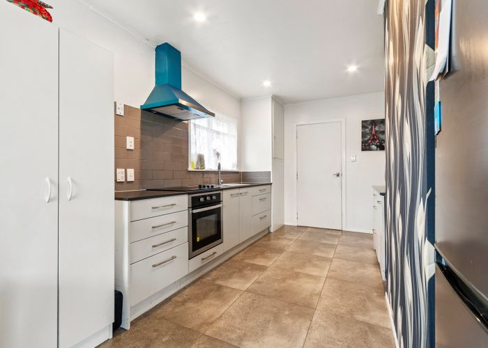  at 8 White Road, Manurewa, Auckland