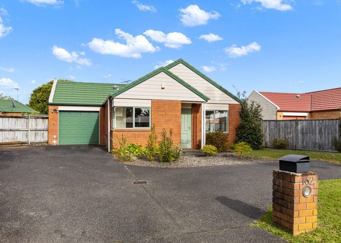  at 162 Waitemata Drive, Ranui, Auckland