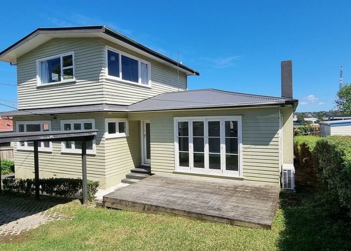  at 52 College Road, Northcote, North Shore City, Auckland