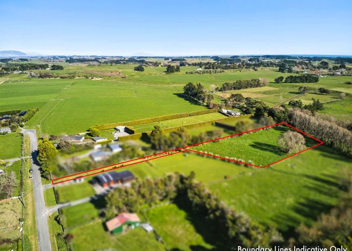  at 46 Painua Road, Hokio Beach, Levin