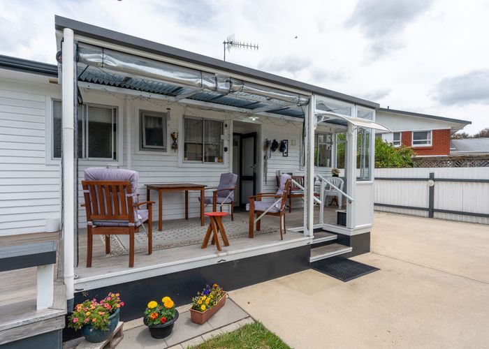  at 29 Splitt Avenue, Glenview, Hamilton