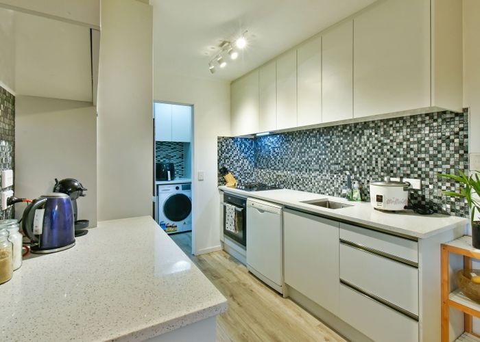  at 18B Etherton Drive, Weymouth, Manukau City, Auckland