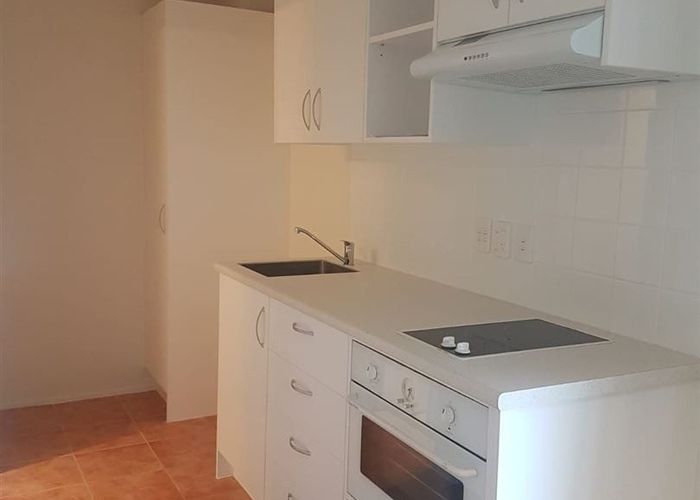  at 8A/30 Westward Ho Road, Glen Eden, Waitakere City, Auckland