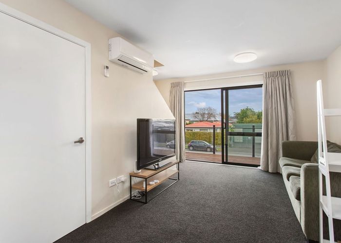  at 2/116 Stanmore Road, Linwood, Christchurch