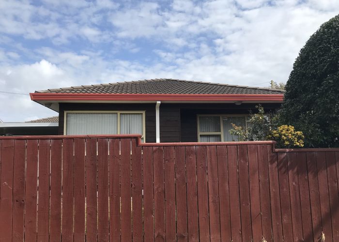  at 2/84 Parau Street, Mount Eden, Auckland