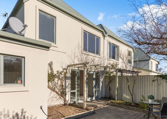 at 4/61 Champion Street, Edgeware, Christchurch
