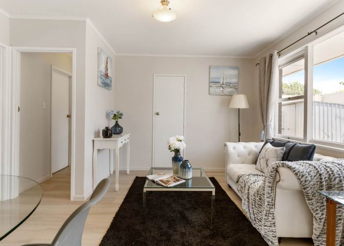  at 2/235 Marua Road, Mount Wellington, Auckland