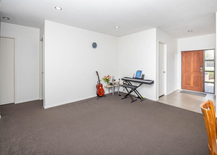  at 15 Te Ironui Place, Huntington, Hamilton, Waikato