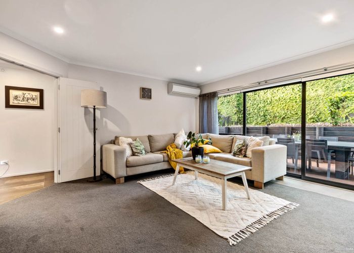  at 475a Beach Road, Murrays Bay, North Shore City, Auckland