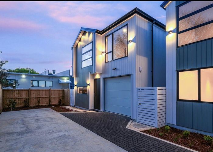  at 2/71 Wintere Road, Papatoetoe, Manukau City, Auckland