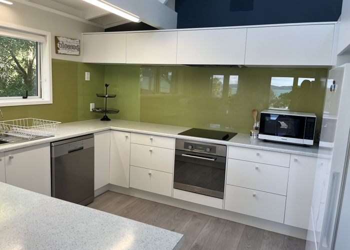  at 9 Pohutukawa Road, Beachlands, Auckland