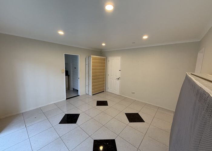  at 102 Middlefield Drive, Flat Bush, Manukau City, Auckland