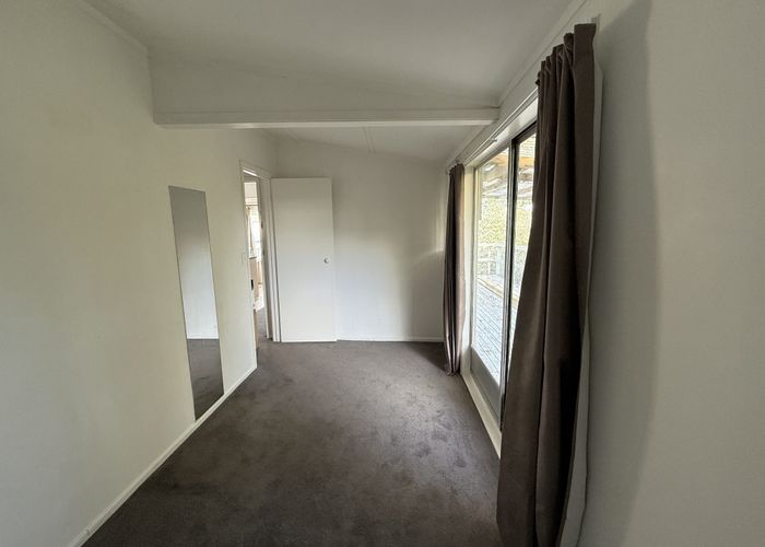  at 3A Donovan Avenue, Massey, Waitakere City, Auckland
