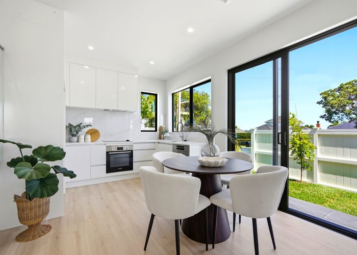  at 1/2 Coronation Street, Belmont, North Shore City, Auckland