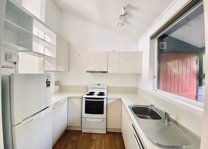  at 7/33 Halswater Drive, Churton Park, Wellington