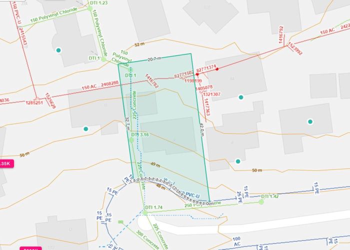  at 9 Grimshaw Place, Henderson, Waitakere City, Auckland