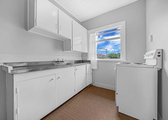  at 46  Swaffield Road, Papatoetoe, Manukau City, Auckland