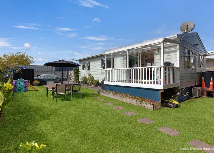  at 2/137 Awaroa Road, Helensville, Rodney, Auckland
