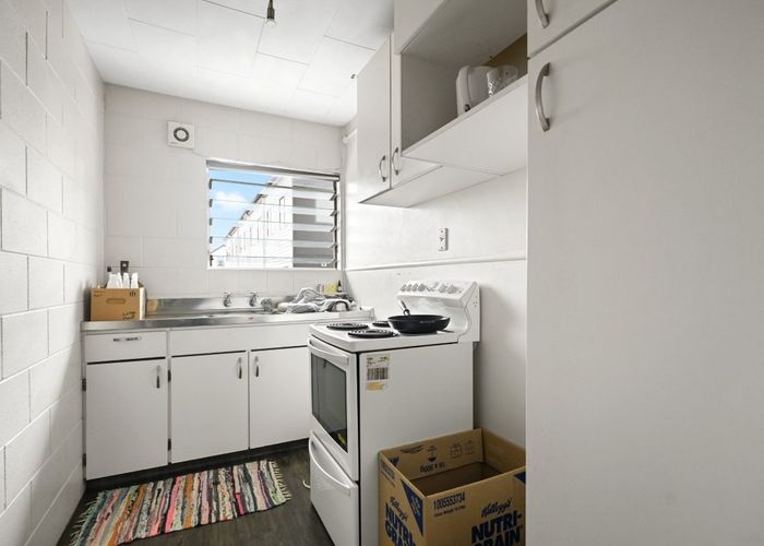  at 2/169 Nixon Street, Hamilton East, Hamilton, Waikato