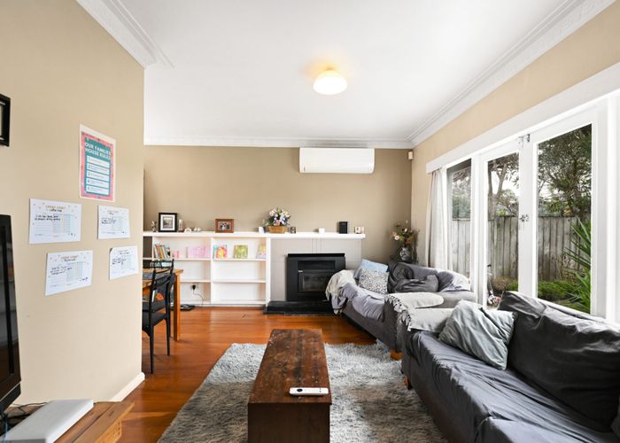  at 67 Lake Crescent, Hamilton Lake, Hamilton, Waikato