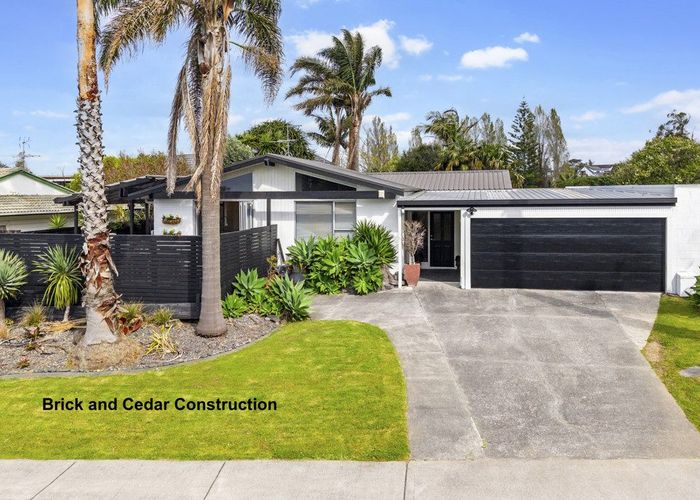  at 9 Fratley Avenue, Farm Cove, Manukau City, Auckland