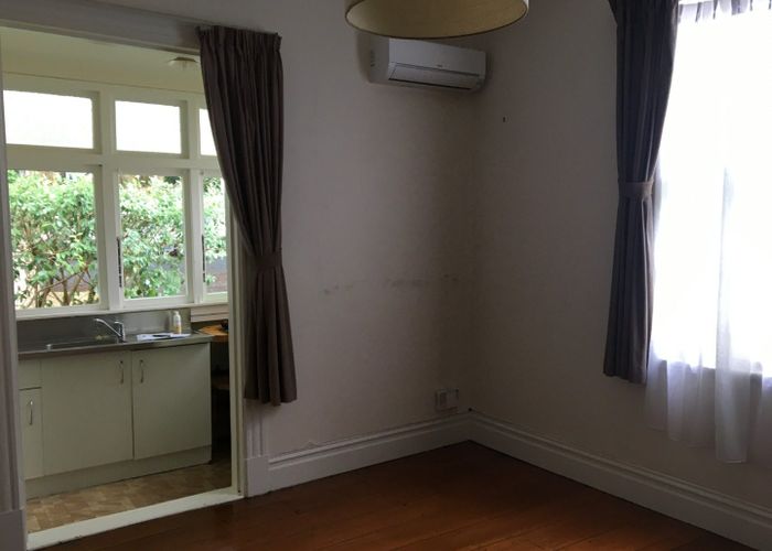  at 2/31 Castle St, Grey Lynn, Auckland City, Auckland