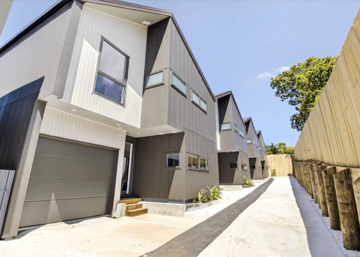  at Lot 5 / 10 Neptune Avenue, Beach Haven, North Shore City, Auckland