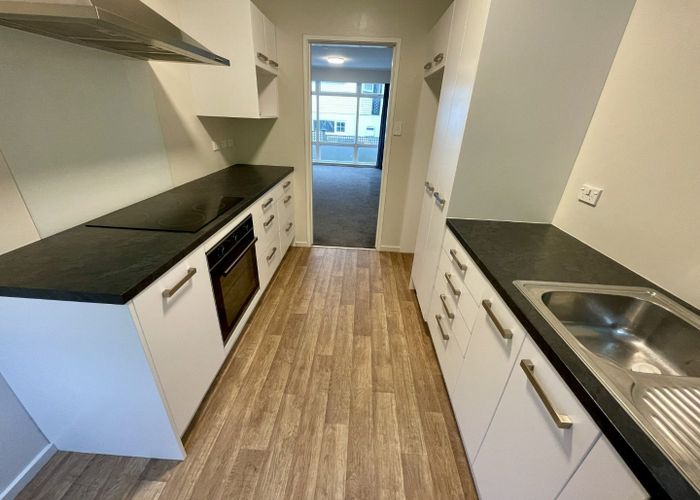  at 2/25 Madras Street, Khandallah, Wellington, Wellington