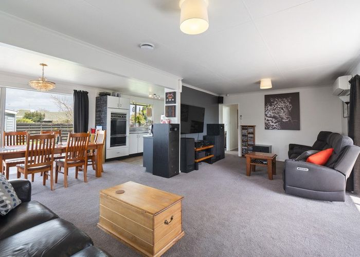  at 7 Chadwick Place, Highbury, Palmerston North