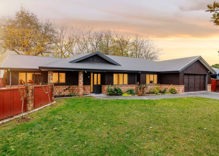  at 12 Stoneleigh Drive, Chartwell, Hamilton