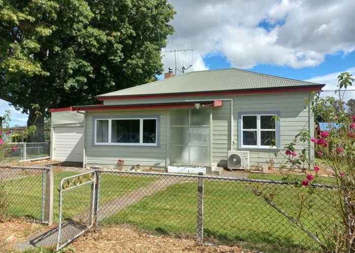  at 23 Kenderdine Road, Papatoetoe, Auckland