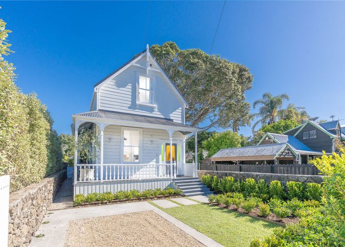  at 5 Edenvale Crescent, Mount Eden, Auckland