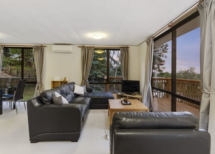  at 2/231 Don Buck Road, Massey, Auckland