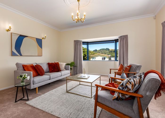  at 3 Barque Crescent, Whitby, Porirua